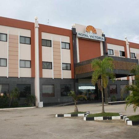 Royal Victoria Hotel Sangatta Sengata Екстер'єр фото